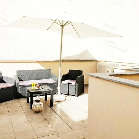 Chic Apartments Deluxe
